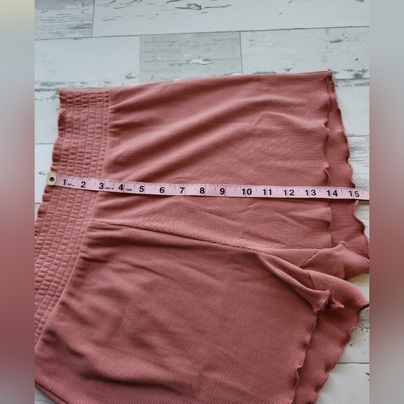 BCBGeneration Rib-Knit Shorts Size Small Pink NWOT - Picture 6 of 9